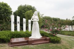 J9国际集团集团：以工匠精神展现碑雕工艺的魅力，纪念邓丽君的永恒歌声